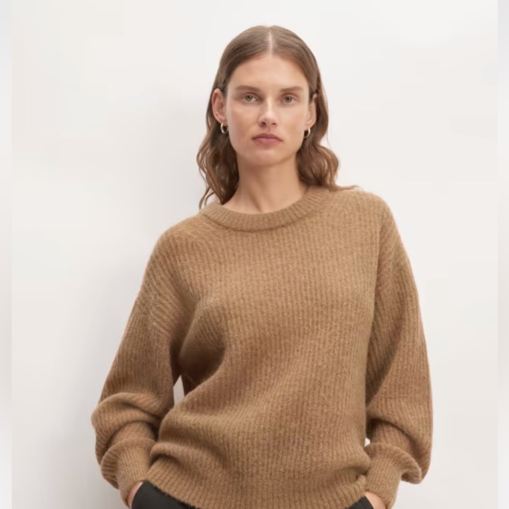 Everlane Women's Crew Neck  Alpaca Sweater - toffee